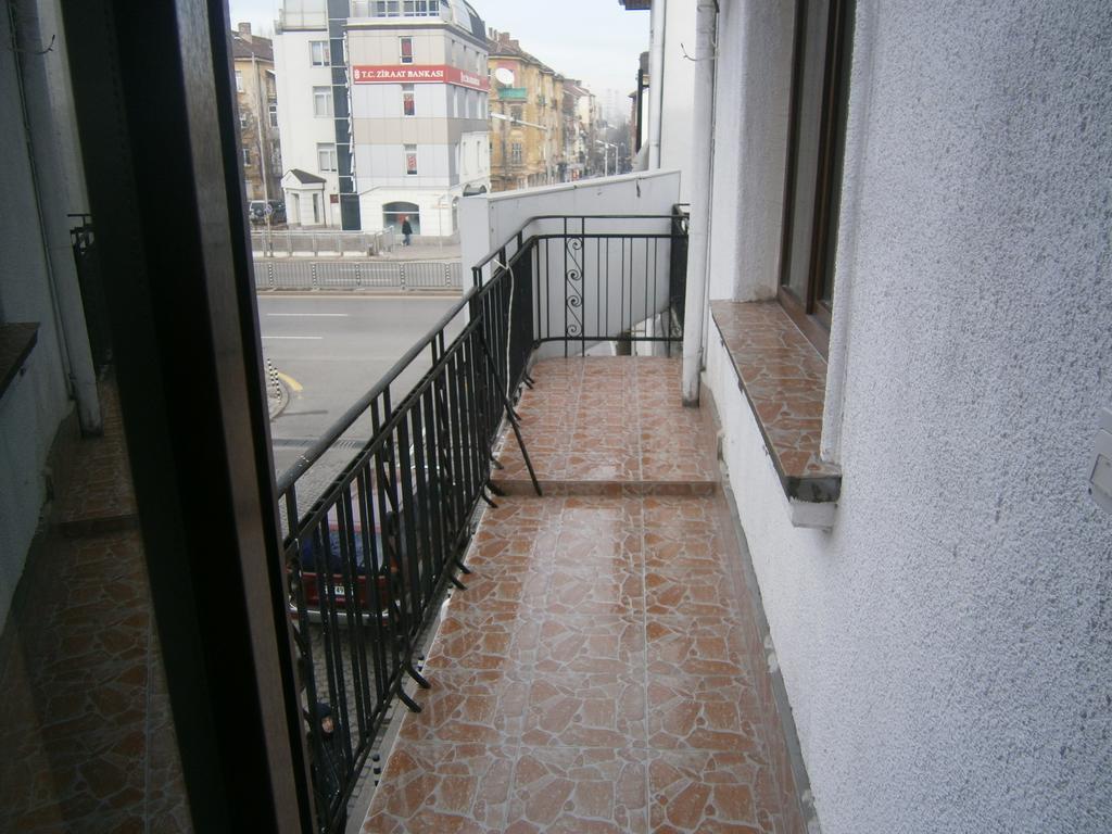 סופיה Ivory Tower Hostel מראה חיצוני תמונה